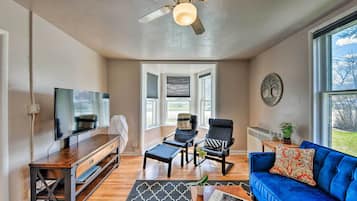 House (2 Bedrooms) | Interior