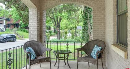 Fayetteville Home ~ 2 Blocks to Dickson Street!