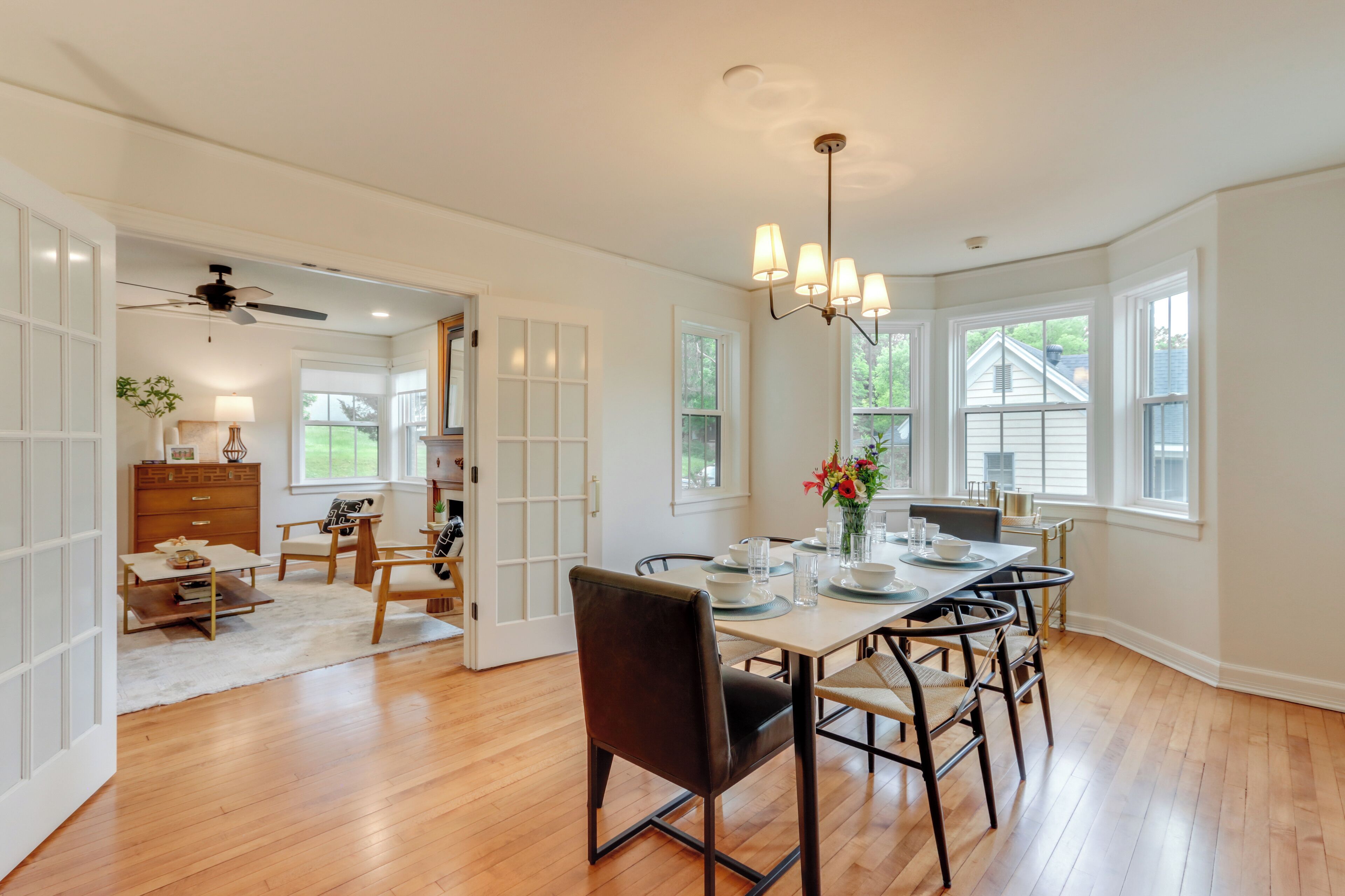 House (5 Bedrooms) | Interior