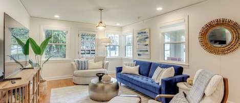 House (5 Bedrooms) | Front of property