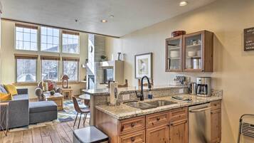 Apartment (1 Bedroom) | Interior