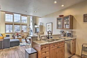 Interior - Frisco Condo w/ Balcony: 7 Mi to Copper Mountain! (Frisco)