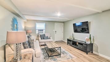 House (1 Bedroom) | Interior