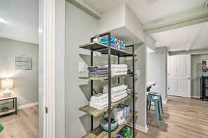 House (1 Bedroom) | Interior