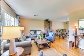 House (3 Bedrooms) | Interior