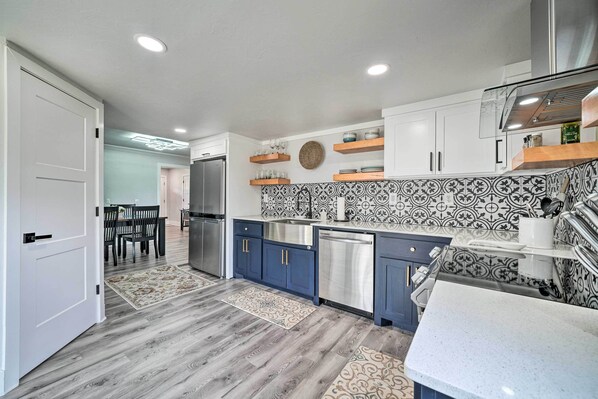 House (3 Bedrooms) | Interior