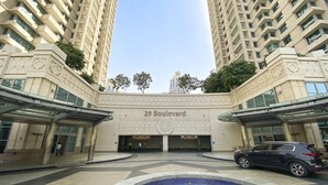 A modern building with a sign reading "29 Boulevard". - Silkhaus 29 Boulevard, Downtown Dubai (Dubai)
