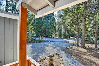 Base Camp Lassen Home 13 Mi to Volcanic Nat'l Park