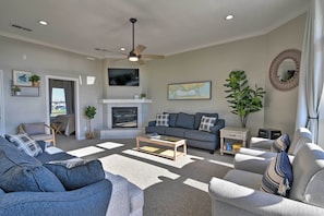 House (3 Bedrooms) | Interior
