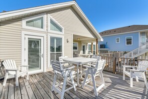 House (3 Bedrooms) | Interior - Ocean Views & 2 Decks: Beach House in Galveston (Galveston)