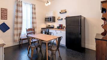 Nhà (3 Bedrooms) | Nội thất