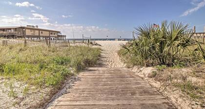Gulf Shores Home w/ Shared Pool, 2 Blocks to Beach