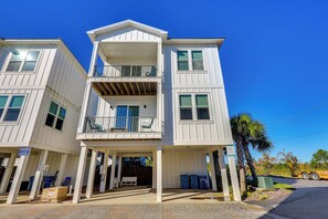 Cottage (2 Bedrooms) | Interior - Gulf Shores Home w/ Shared Pool, 2 Blocks to Beach (Gulf Shores)
