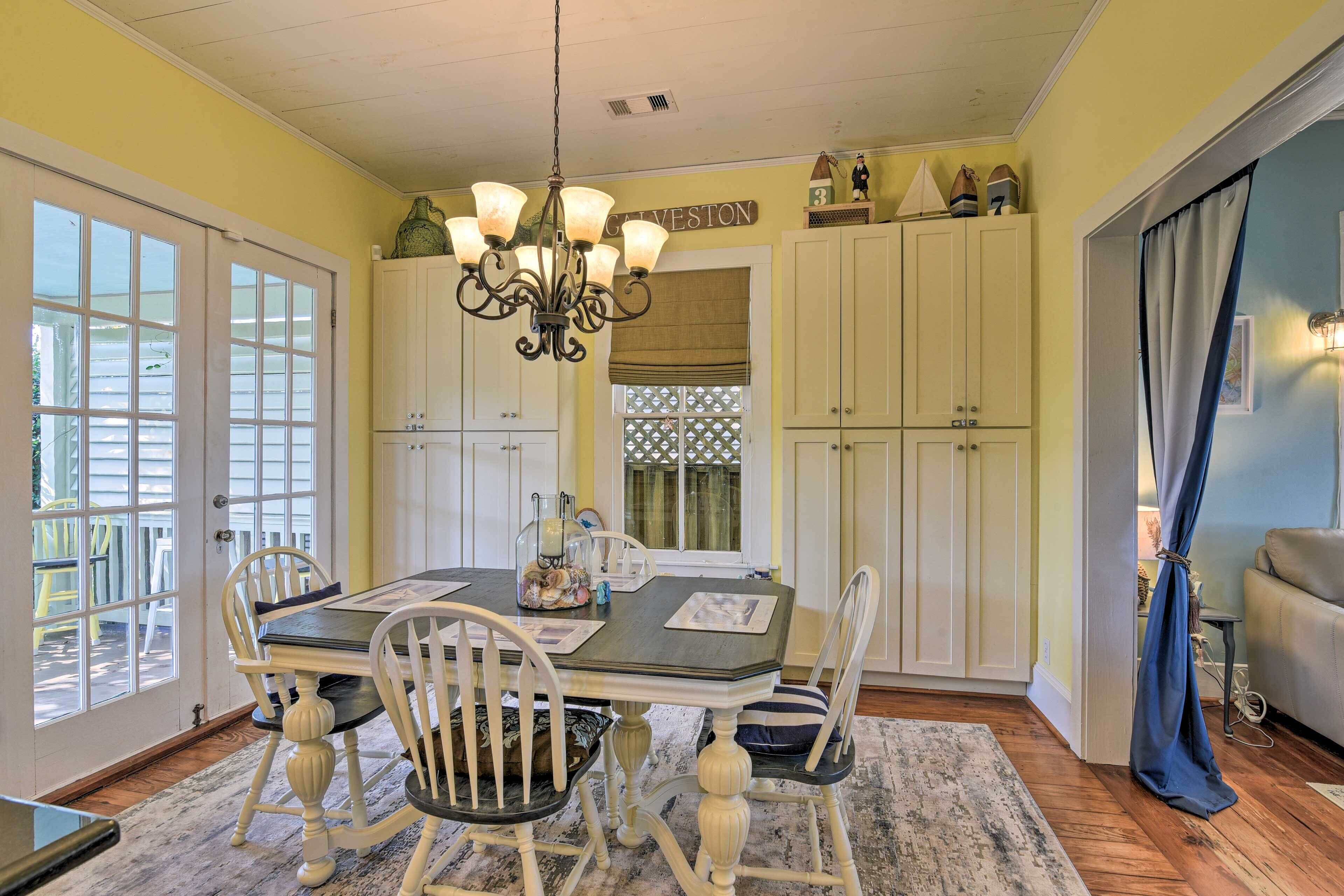 Cottage (2 Bedrooms) | Interior