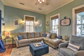 Cottage (2 Bedrooms) | Interior - 5 Blocks to Beach: Coastal Cottage in Galveston! (Galveston)