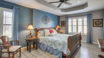 House (5 Bedrooms) | Interior