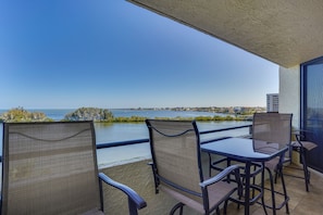 Apartment (2 Bedrooms) | Interior - Cozy Condo w/ Gulf View, Bird Watching + Telescope (Hudson)