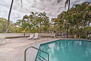 Apartment (1 Bedroom) | Interior - Kailua-kona Condo w/ Lanai, Walk to Beach + Pier! (Kailua-Kona)
