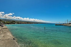 Apartment (1 Bedroom) | Interior - Downtown Air Conditioned Condo: Walk to Beaches (Kailua-Kona)