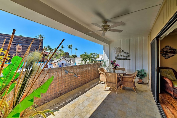 Apartment (1 Bedroom) | Interior - Downtown Air Conditioned Condo: Walk to Beaches (Kailua-Kona)