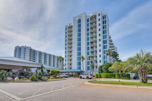 Apartment (2 Bedrooms) | Interior - Walk to Beach: Poolside Oasis in Palms of Destin! (Destin)