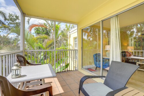 Longboat Key Resort Escape - Walk to the Beach!