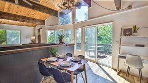 Dining - Running Springs Cabin < 7 Mi to Lake + Skiing (Running Springs)