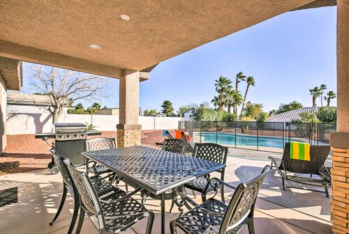 Updated Las Vegas House: Patio & Solar Heated Pool