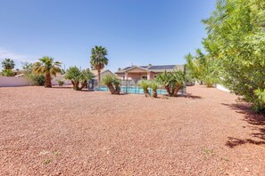 House (3 Bedrooms) | Interior - Updated Las Vegas House: Patio & Solar Heated Pool (Las Vegas)