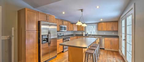 House (4 Bedrooms) | Interior