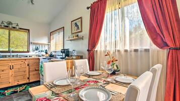 Apartment (0 Bedroom) | Interior