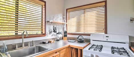 Apartment (0 Bedroom) | Interior