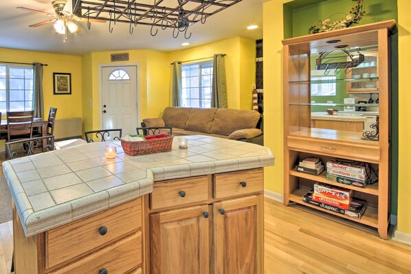 House (2 Bedrooms) | Interior