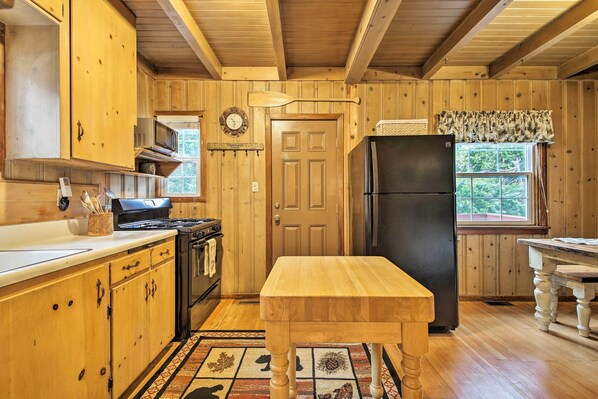 House (2 Bedrooms) | Interior