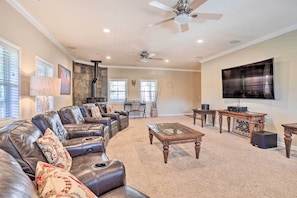 House (4 Bedrooms) | Interior