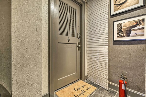 Interior - Kansas City Penthouse: Near Museums & Plaza! (Kansas City)