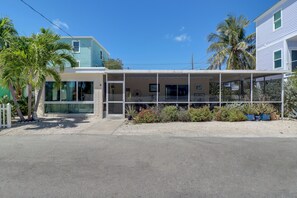 House (1 Bedroom) | Interior