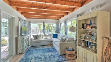 House (1 Bedroom) | Interior