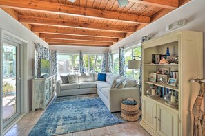 House (1 Bedroom) | Interior