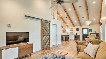 Cottage (1 Bedroom) | Interior