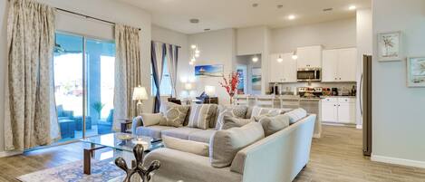 House (4 Bedrooms) | Front of property