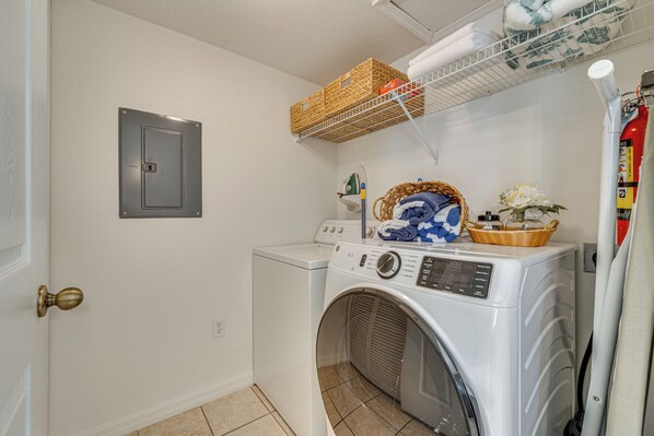 Apartment (3 Bedrooms) | Interior - Patio + Pool Access: Townhome < 9 Mi to Disney! (Kissimmee)