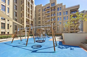 Área de juegos infantiles al aire libre