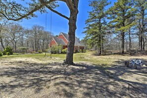 Interior - Peaceful Chilmark Farmhouse by Menemsha Beach (Chilmark)