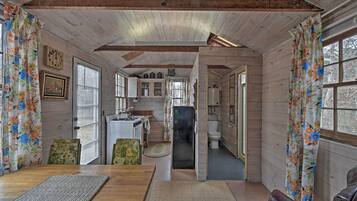 Cottage (1 Bedroom) | Interior