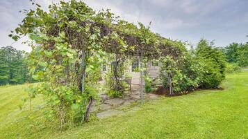 ุงูู
ูุดุฃุฉ ู
ู ุงูุฏุงุฎู