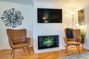 Cottage (2 Bedrooms) | Interior