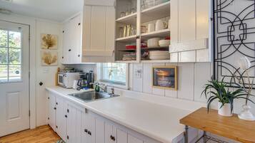 Cottage (2 Bedrooms) | Nội thất