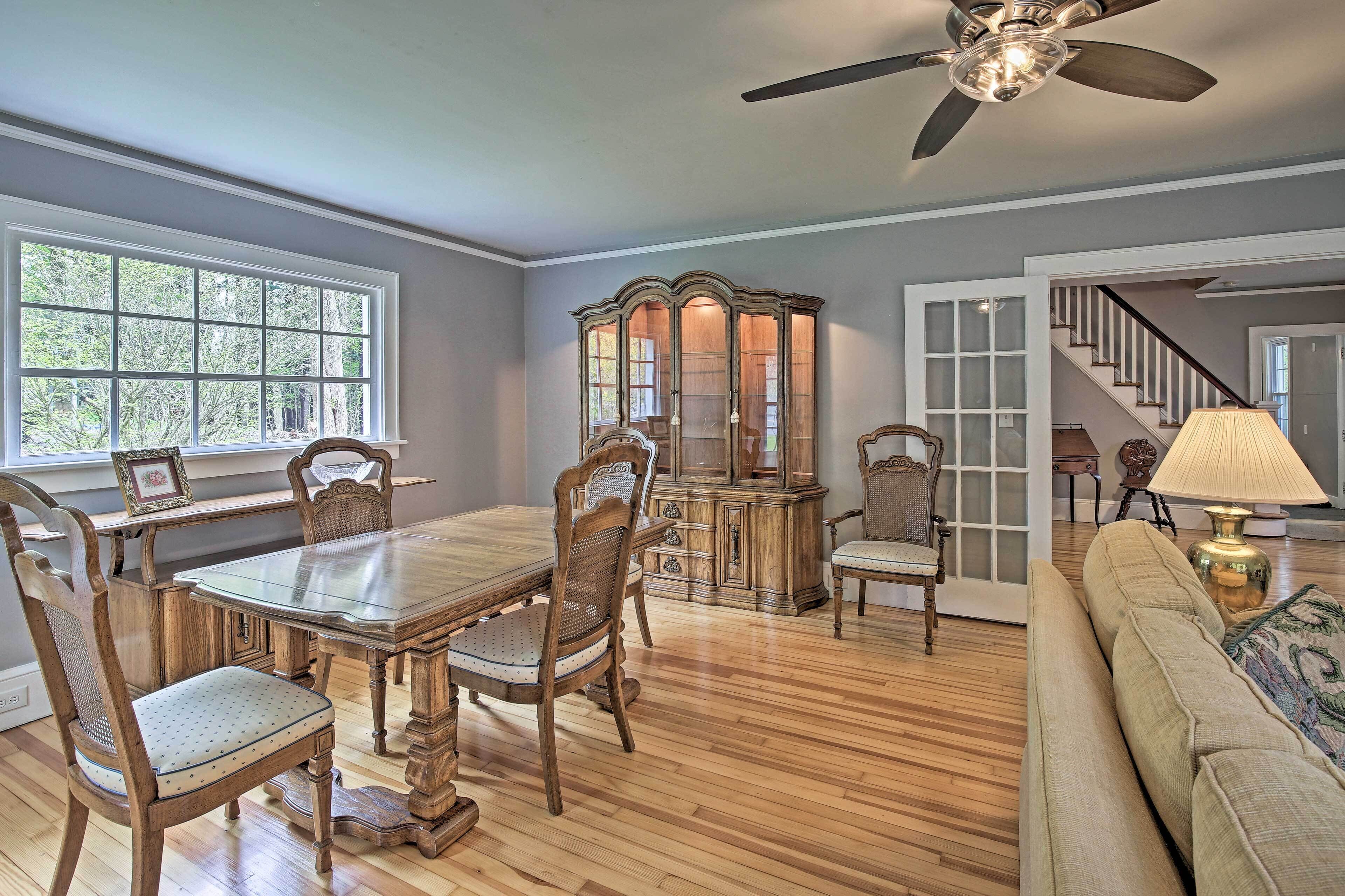 House (3 Bedrooms) | Interior