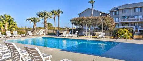 Apartamento (1 Bedroom) | Piscina | Una piscina al aire libre